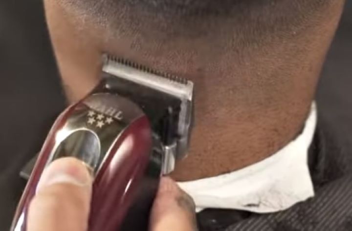 Confirming how the trimmer provides a smooth and precise trim, so you can get the beard style you want