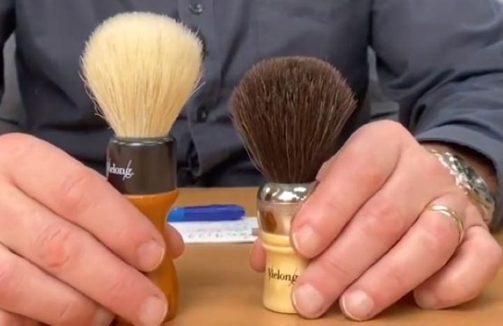 Reviewing the quality of the horse hair brush