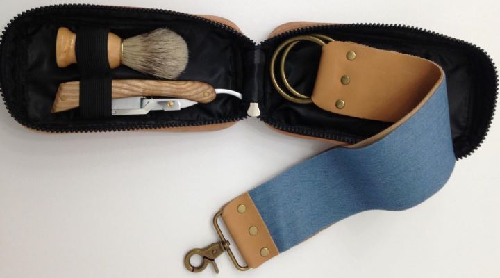 Inspecting how useful and compact the travel shaving kit