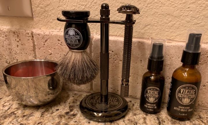 Using the complete luxury shaving kits from Viking Revolution